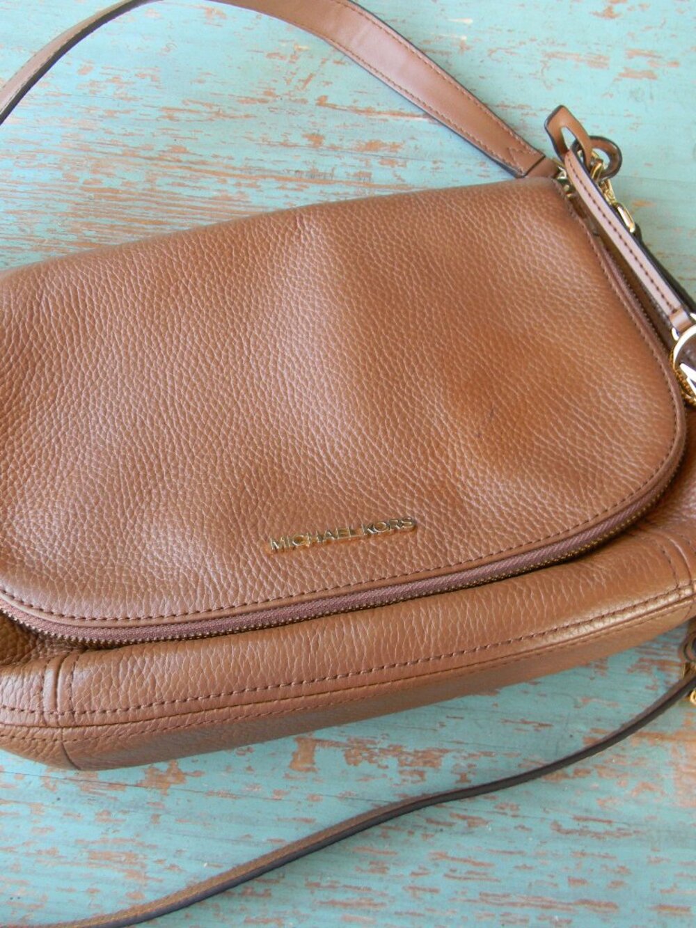 MICHAEL KORS MEDIUM LUGGAGE TAN PEBBLE LEATHER BEDFORD FLAP CROSSBODY/SHOULDER B